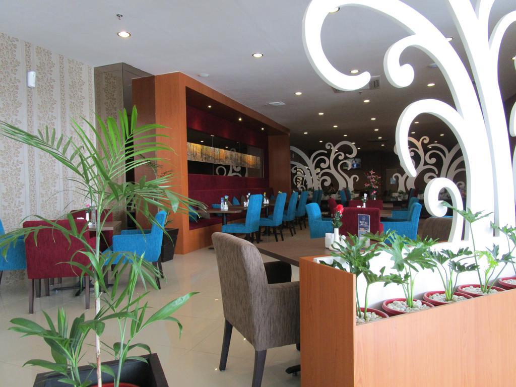 Royal Suite Condotel Medan Luaran gambar