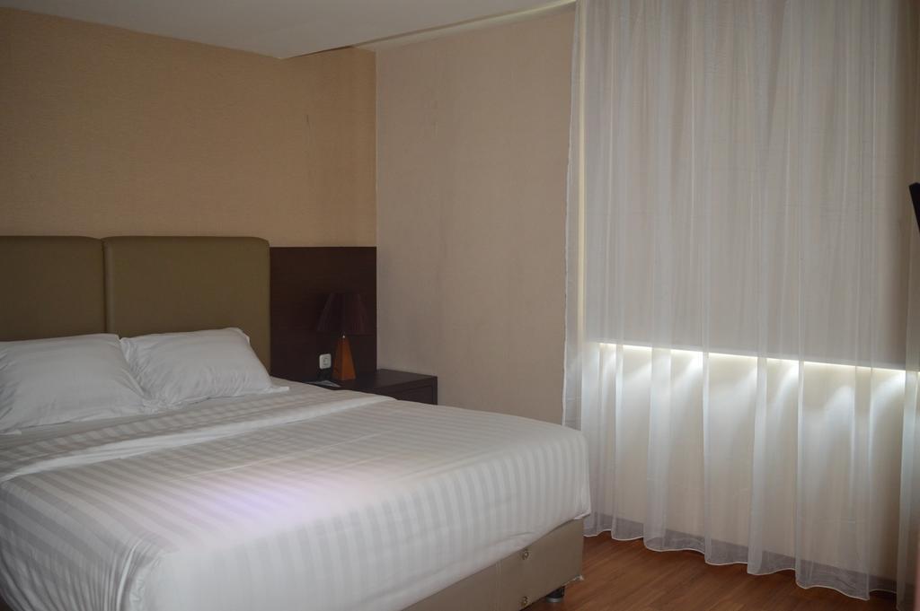 Royal Suite Condotel Medan Luaran gambar