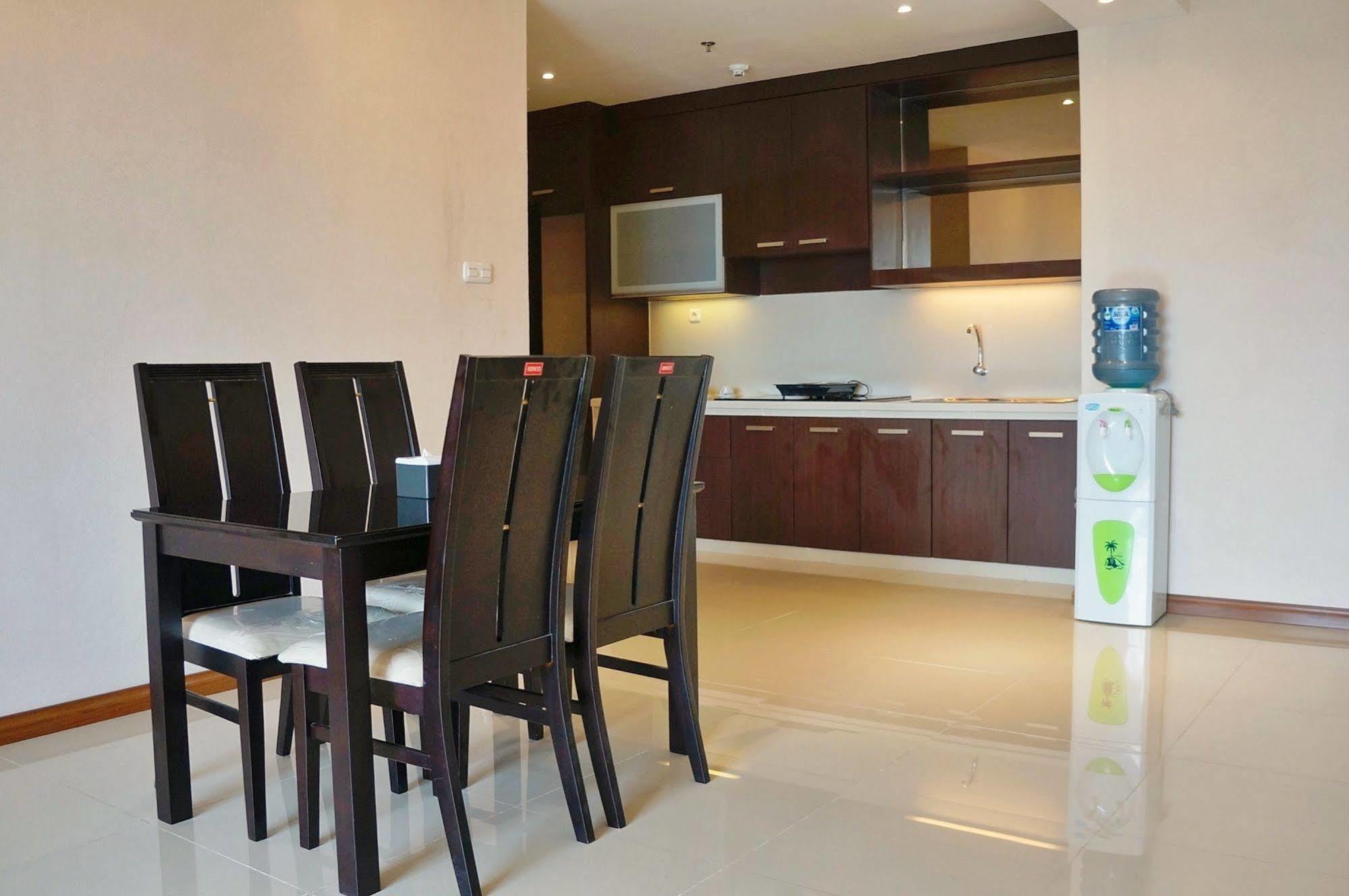 Royal Suite Condotel Medan Luaran gambar