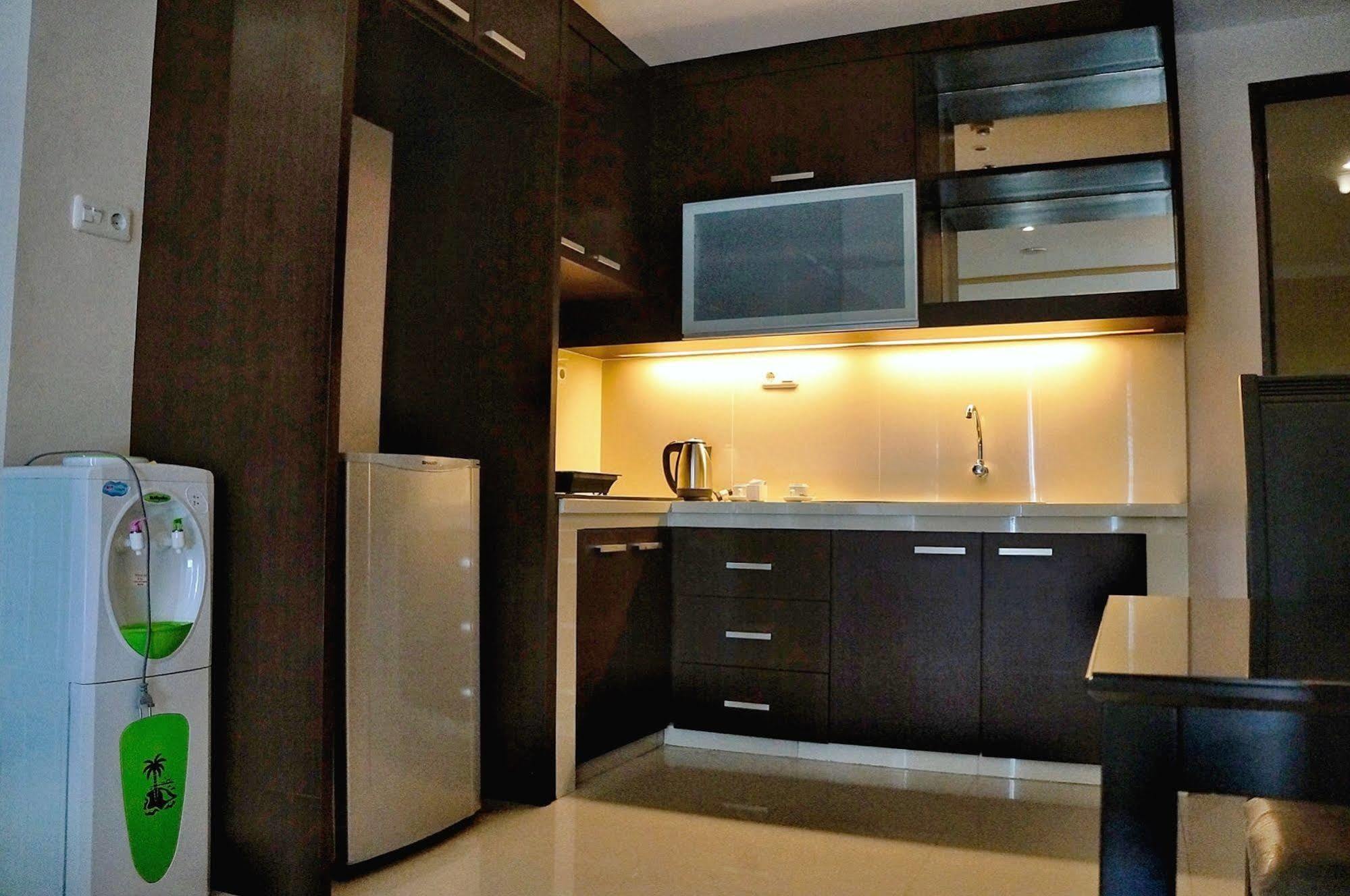 Royal Suite Condotel Medan Luaran gambar