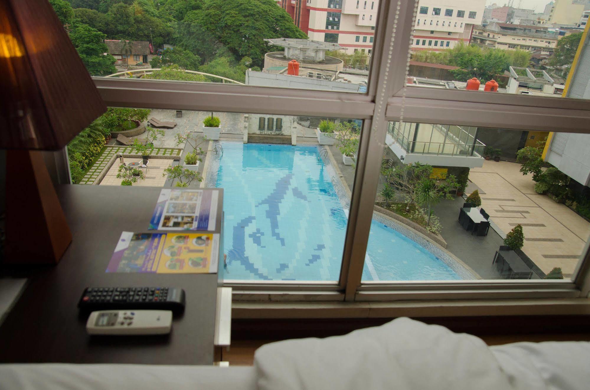 Royal Suite Condotel Medan Luaran gambar